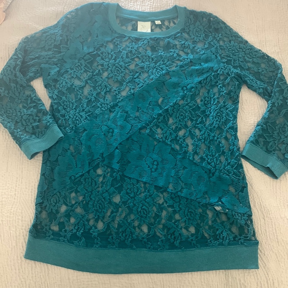 Gorgeous teal lace top